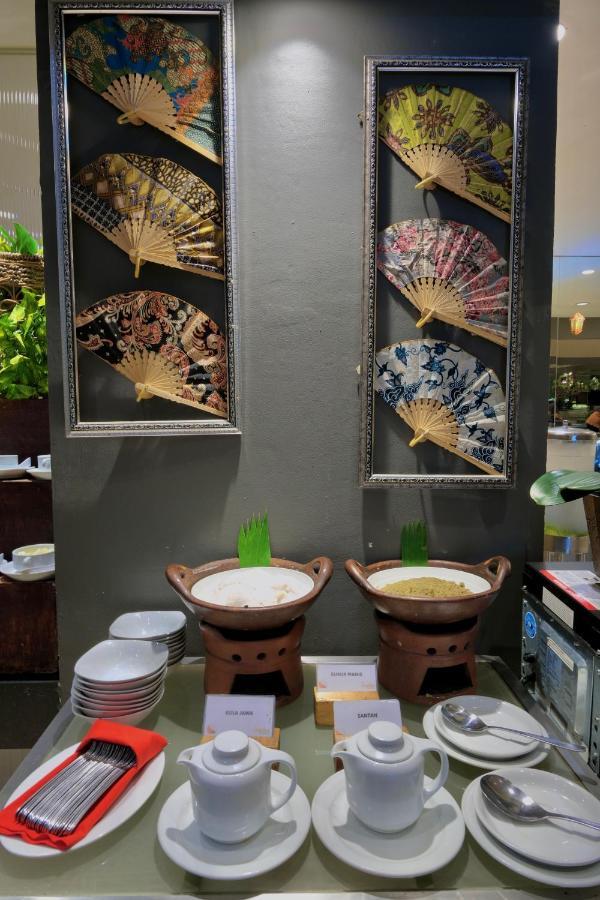 @Hom Semarang Simpang Lima Hotel Екстериор снимка